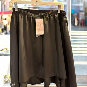 NWT Women’s Fashion Skirt Elasticized Waist